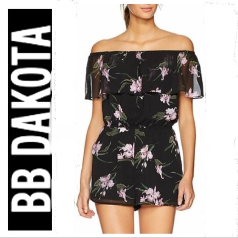 NWT BB Dakota Off the Shoulder Floral Romper